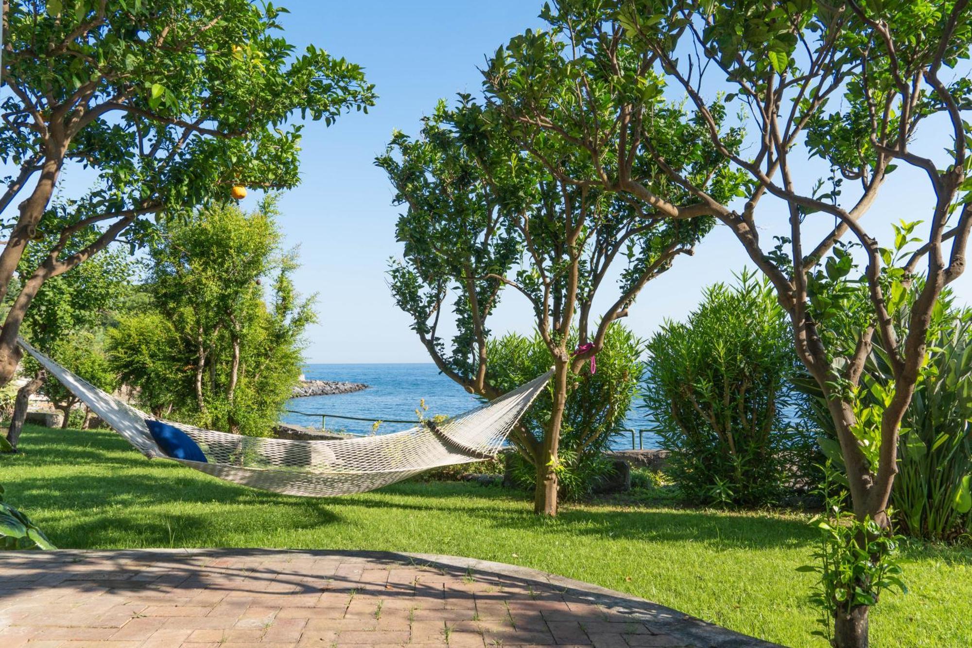 Nelinda Waterfront Accommodation Casamicciola Terme Exteriör bild